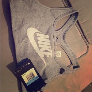 Nike sports bra girls medium